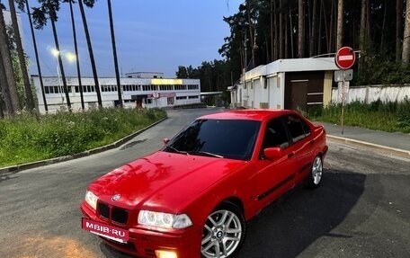 BMW 3 серия, 1996 год, 300 000 рублей, 3 фотография