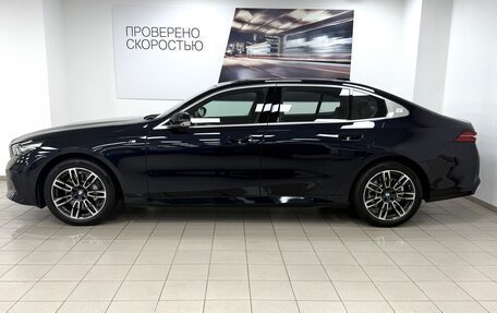 BMW 5 серия, 2025 год, 8 495 000 рублей, 6 фотография