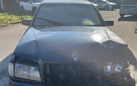 Mercedes-Benz C-Класс, 1994 год, 77 000 рублей, 3 фотография