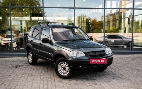 Chevrolet Niva I рестайлинг, 2010 год, 450 000 рублей, 5 фотография