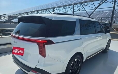 KIA Carnival, 2024 год, 3 800 100 рублей, 2 фотография