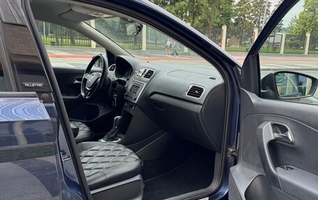 Volkswagen Polo VI (EU Market), 2016 год, 1 300 000 рублей, 18 фотография
