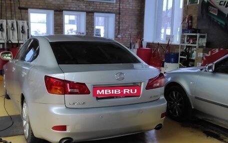 Lexus IS II рестайлинг 2, 2007 год, 1 240 000 рублей, 2 фотография
