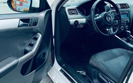 Volkswagen Jetta VI, 2012 год, 899 000 рублей, 9 фотография
