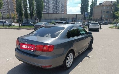 Volkswagen Jetta VI, 2013 год, 1 150 000 рублей, 2 фотография