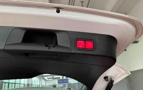 Mercedes-Benz EQB, 2023 год, 3 040 000 рублей, 8 фотография