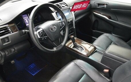 Toyota Camry, 2016 год, 1 975 000 рублей, 10 фотография