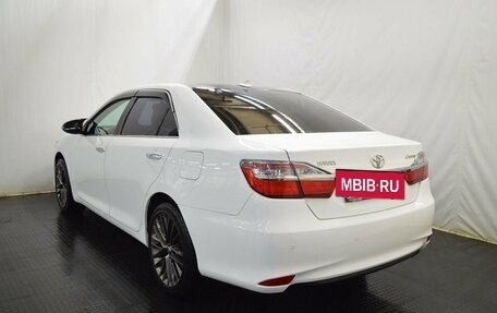 Toyota Camry, 2016 год, 1 975 000 рублей, 7 фотография