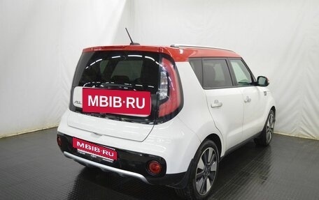 KIA Soul II рестайлинг, 2018 год, 1 472 000 рублей, 5 фотография