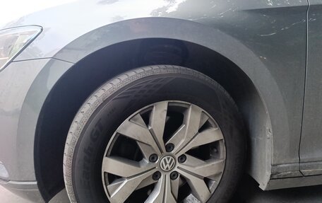 Volkswagen Passat B8 рестайлинг, 2017 год, 1 450 000 рублей, 20 фотография