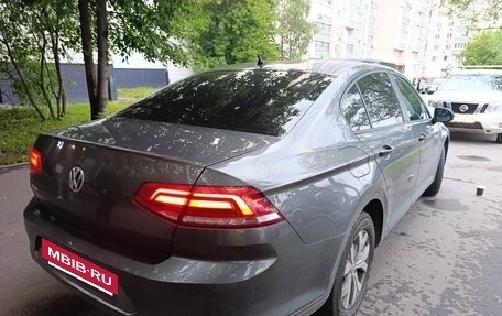 Volkswagen Passat B8 рестайлинг, 2017 год, 1 450 000 рублей, 30 фотография