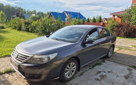 Renault Latitude I, 2010 год, 800 000 рублей, 3 фотография
