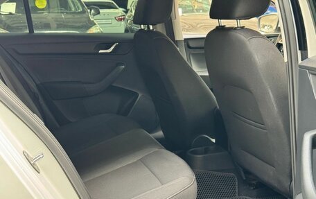 Skoda Rapid I, 2015 год, 890 000 рублей, 15 фотография