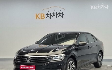 Volkswagen Jetta VII, 2022 год, 1 990 000 рублей, 1 фотография