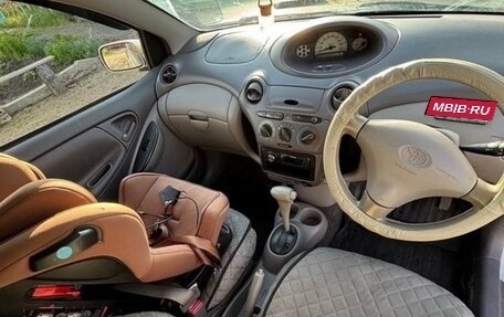 Toyota Platz, 2001 год, 365 000 рублей, 10 фотография