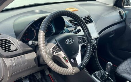 Hyundai Solaris II рестайлинг, 2013 год, 800 000 рублей, 7 фотография