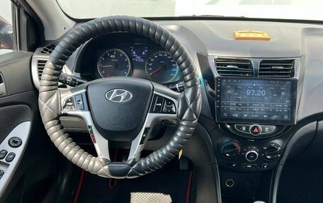 Hyundai Solaris II рестайлинг, 2013 год, 800 000 рублей, 19 фотография