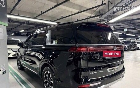KIA Carnival, 2021 год, 2 426 000 рублей, 5 фотография