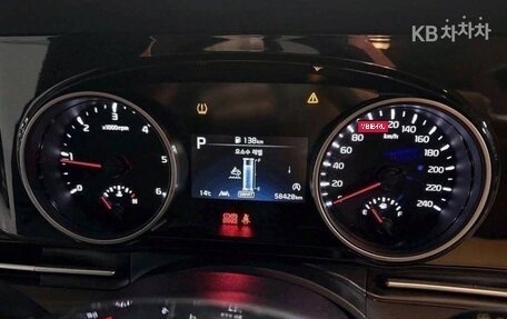 KIA Carnival, 2021 год, 2 426 000 рублей, 13 фотография