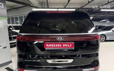 KIA Carnival, 2021 год, 2 426 000 рублей, 6 фотография