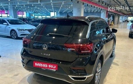 Volkswagen T-Roc I, 2022 год, 2 099 000 рублей, 6 фотография