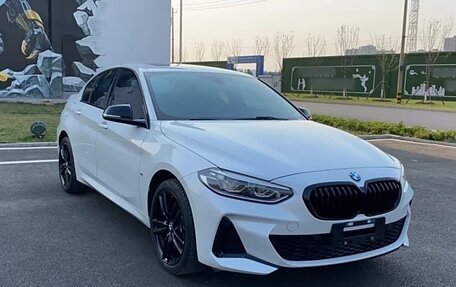 BMW 1 серия, 2021 год, 1 830 000 рублей, 10 фотография