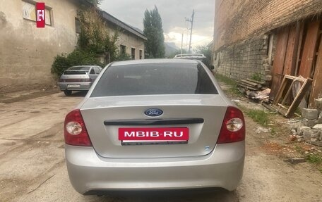 Ford Focus II рестайлинг, 2009 год, 700 000 рублей, 3 фотография