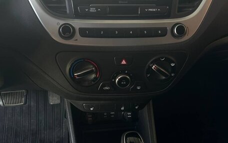 Hyundai Solaris II рестайлинг, 2017 год, 1 370 000 рублей, 9 фотография