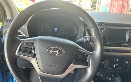 Hyundai Solaris II рестайлинг, 2017 год, 1 370 000 рублей, 11 фотография