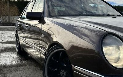 Mercedes-Benz E-Класс, 1997 год, 635 000 рублей, 1 фотография