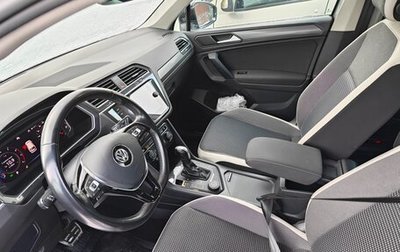 Volkswagen Tiguan II, 2019 год, 2 500 000 рублей, 1 фотография