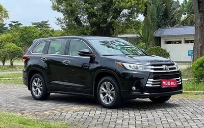 Toyota Highlander III, 2021 год, 2 690 000 рублей, 1 фотография