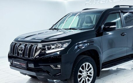 Toyota Land Cruiser Prado 150 рестайлинг 2, 2018 год, 5 000 000 рублей, 3 фотография