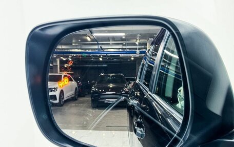 Toyota Land Cruiser Prado 150 рестайлинг 2, 2018 год, 5 000 000 рублей, 35 фотография