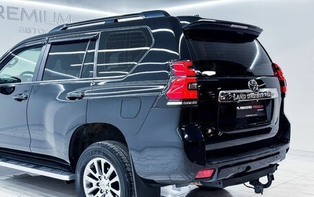 Toyota Land Cruiser Prado 150 рестайлинг 2, 2018 год, 5 000 000 рублей, 28 фотография