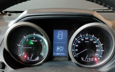 Toyota Land Cruiser Prado 150 рестайлинг 2, 2012 год, 2 370 000 рублей, 11 фотография