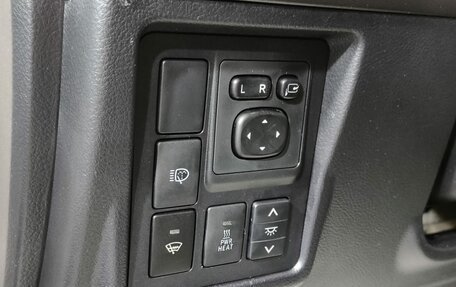 Toyota Land Cruiser Prado 150 рестайлинг 2, 2012 год, 2 370 000 рублей, 15 фотография