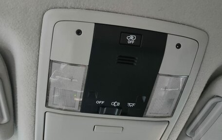 Toyota Land Cruiser Prado 150 рестайлинг 2, 2012 год, 2 370 000 рублей, 14 фотография
