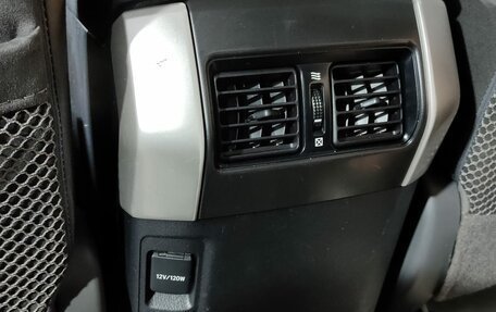Toyota Land Cruiser Prado 150 рестайлинг 2, 2012 год, 2 370 000 рублей, 17 фотография