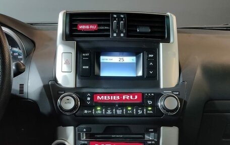 Toyota Land Cruiser Prado 150 рестайлинг 2, 2012 год, 2 370 000 рублей, 12 фотография