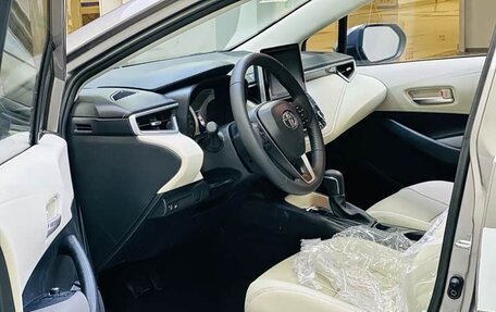 Toyota Corolla, 2021 год, 1 780 000 рублей, 6 фотография