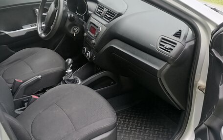KIA Rio III рестайлинг, 2013 год, 700 000 рублей, 3 фотография