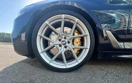 BMW 5 серия, 2018 год, 5 800 000 рублей, 5 фотография