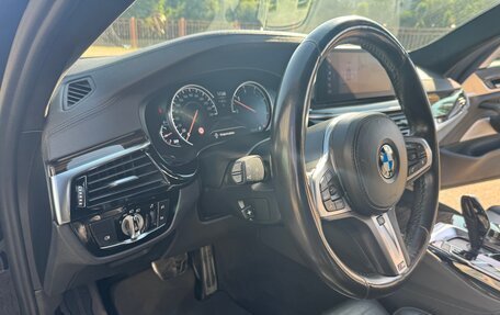 BMW 5 серия, 2018 год, 5 800 000 рублей, 13 фотография
