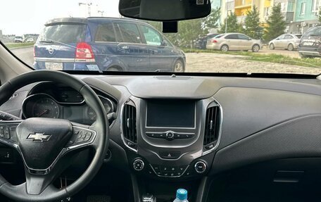 Chevrolet Cruze II, 2017 год, 950 000 рублей, 4 фотография