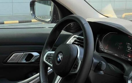 BMW 3 серия, 2022 год, 3 050 000 рублей, 13 фотография