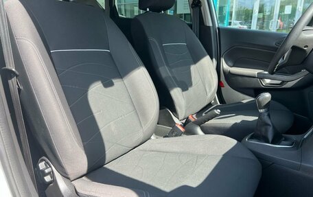 Ford Fiesta, 2016 год, 820 000 рублей, 13 фотография