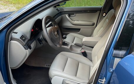 Audi A4, 2002 год, 900 000 рублей, 10 фотография