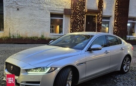 Jaguar XE I рестайлинг, 2016 год, 1 755 000 рублей, 3 фотография
