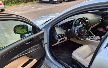 Jaguar XE I рестайлинг, 2016 год, 1 755 000 рублей, 10 фотография